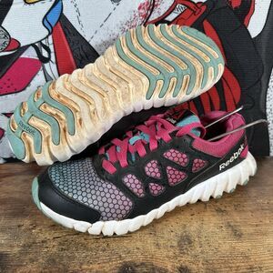 Size 4Y - Reebok Twistform Blaze 2.0 Pink Black Blue 1Y3501-716 Girls Kids Boys